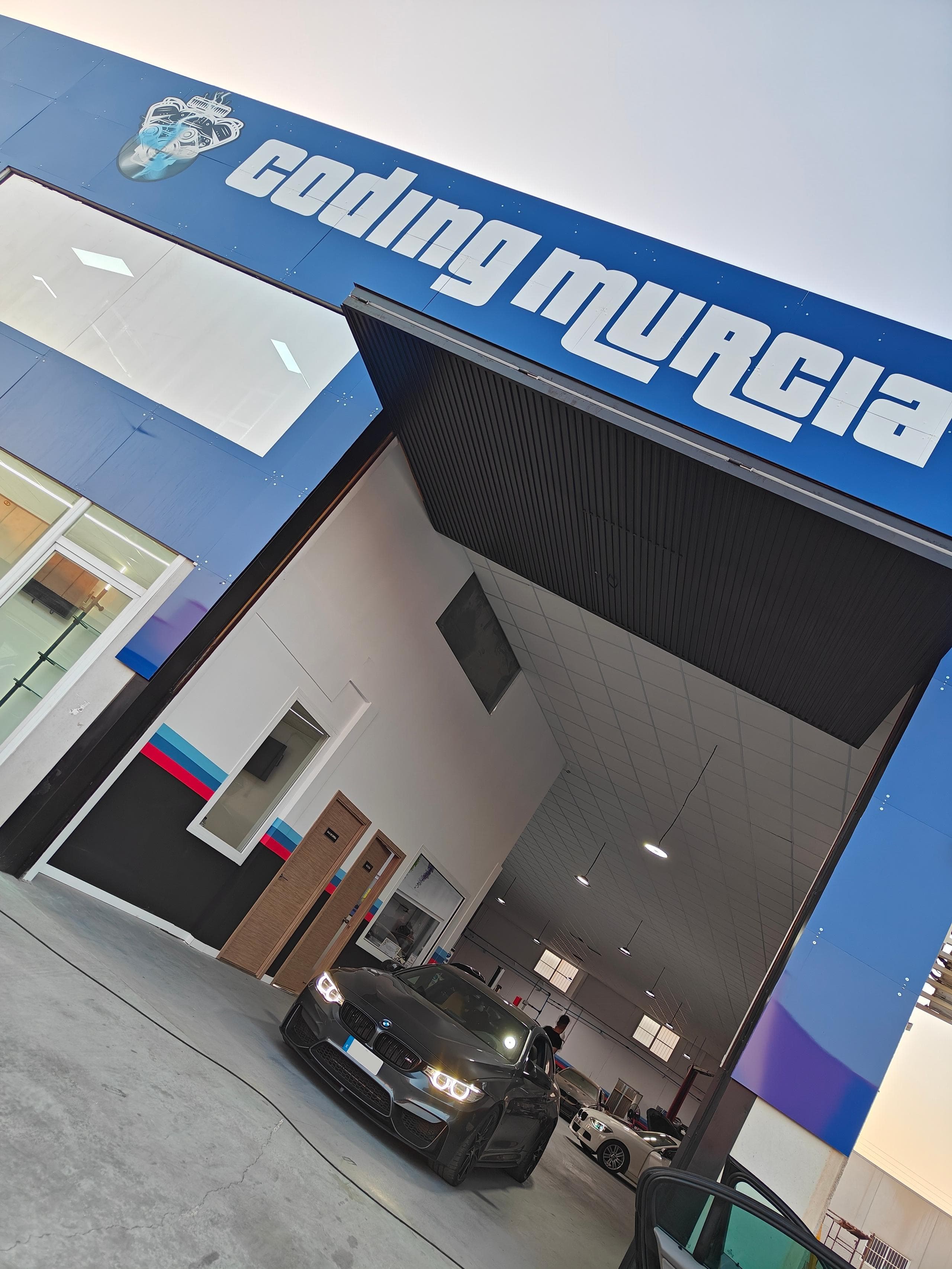 Fachada del taller